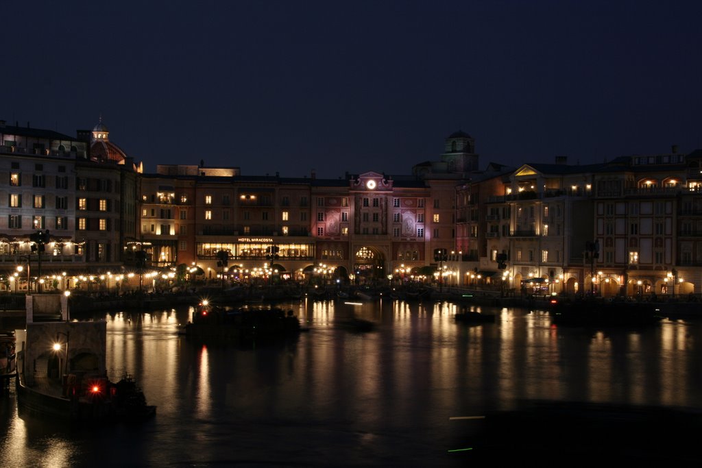 Tokyo DisneySea Hotel Miracosta by Shuji Ish