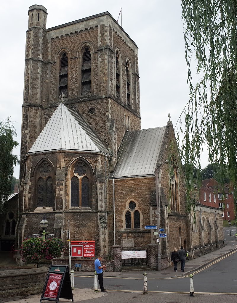 GUILDFORD SAINT NICOLAS CHURCH by Alan McFaden