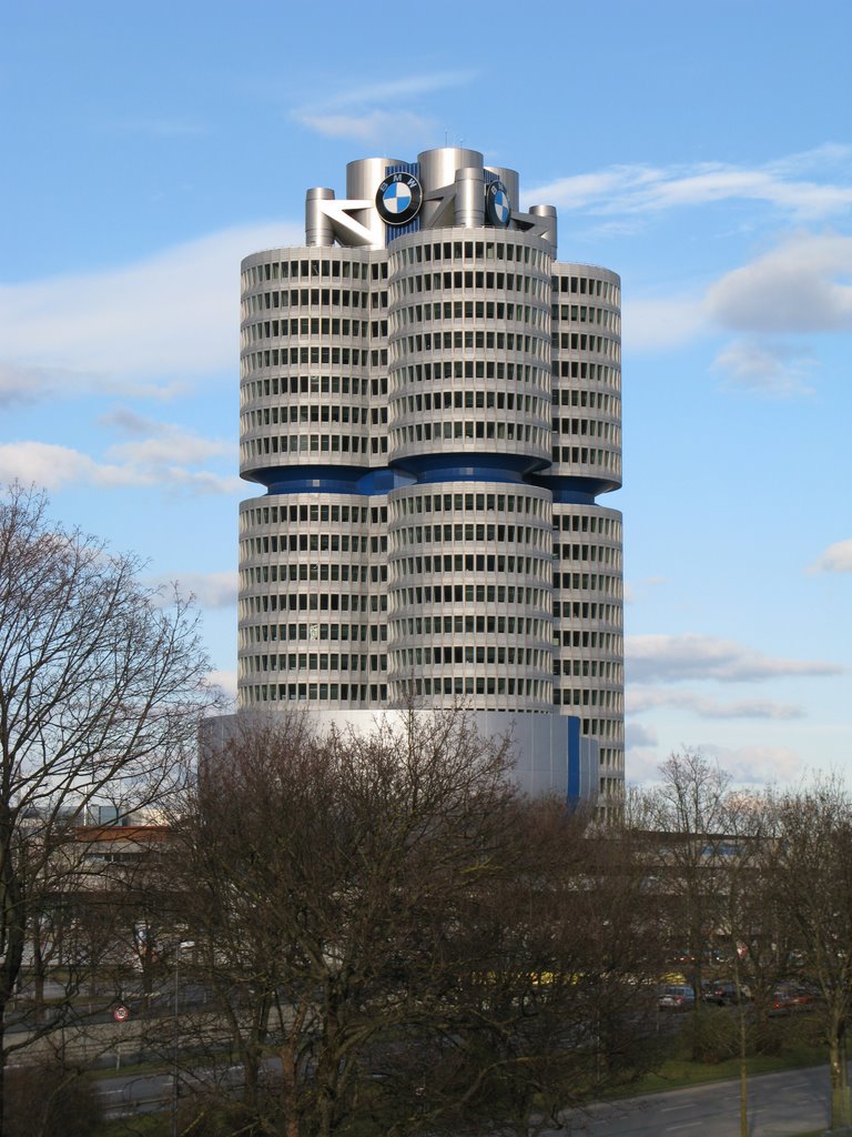 BMW Head Office by Gordoff