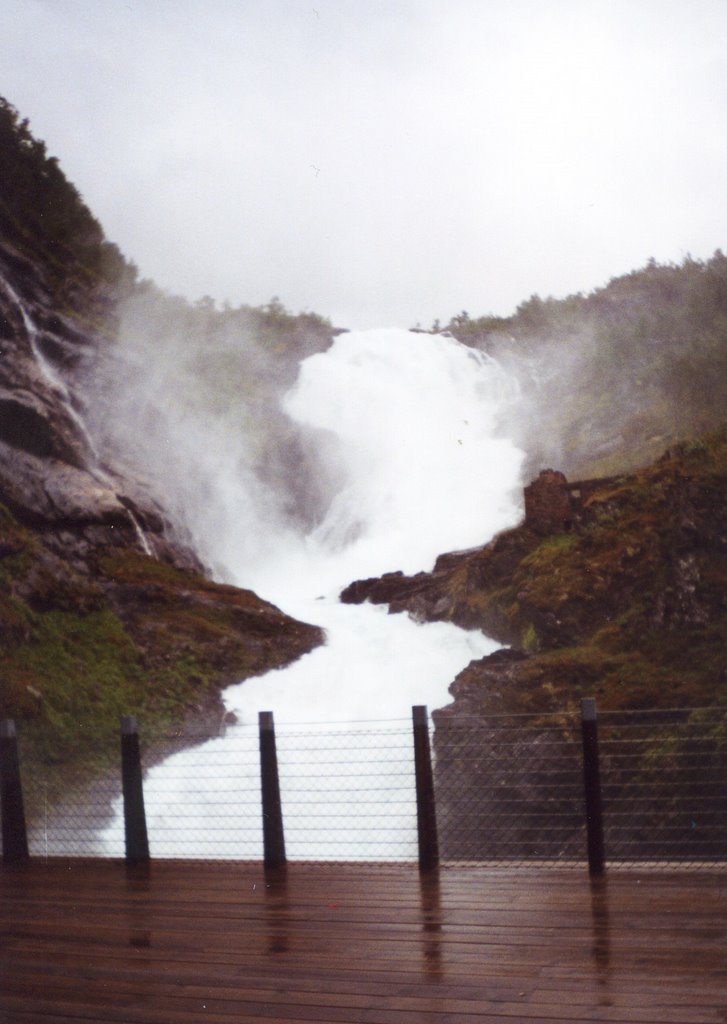 Kjosfossen, along the Myrdal-Flåm railway by Jackie Gomez-Blasco