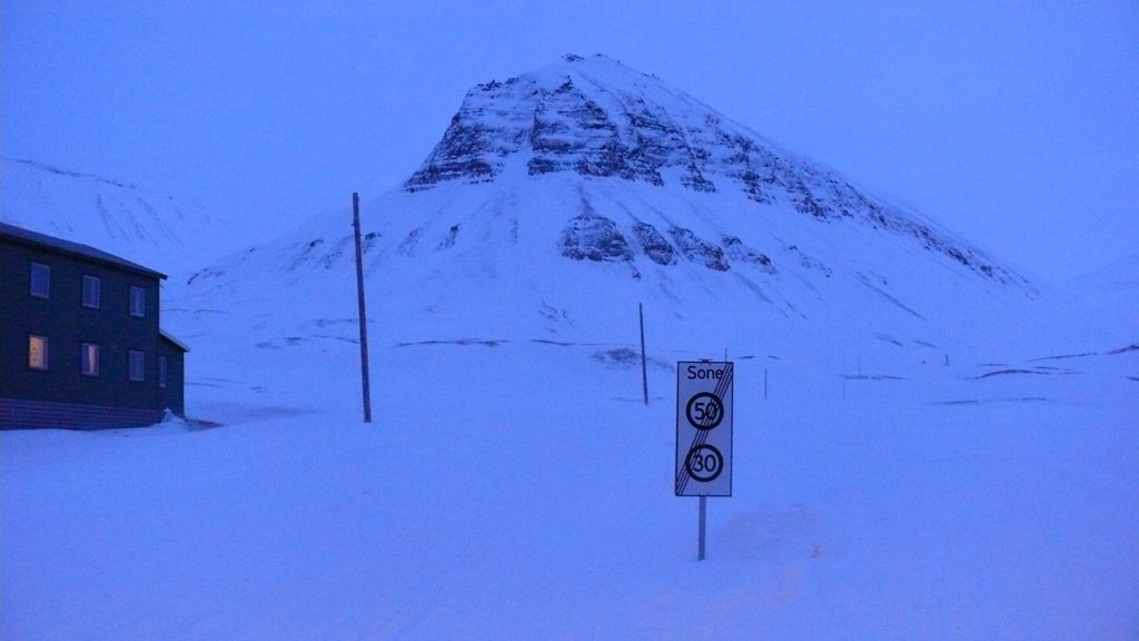 Longyearbyen, Svalbard and Jan Mayen by skydolphin