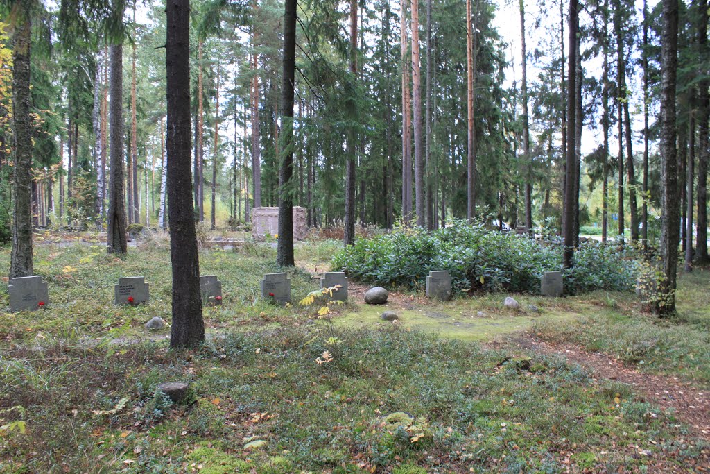 Saksalainen sotilashautausmaa, Deutscher Soldatenfriedhof , German military cemetery by Jorma Hokkanen