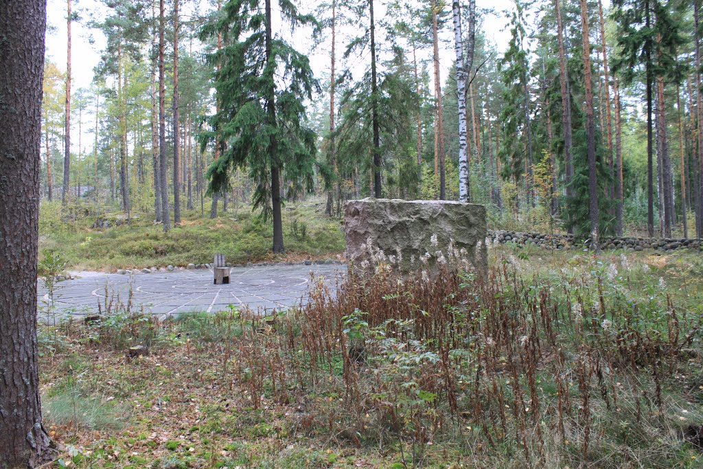 Saksalainen sotilashautausmaa, Deutscher Soldatenfriedhof , German military cemetery by Jorma Hokkanen