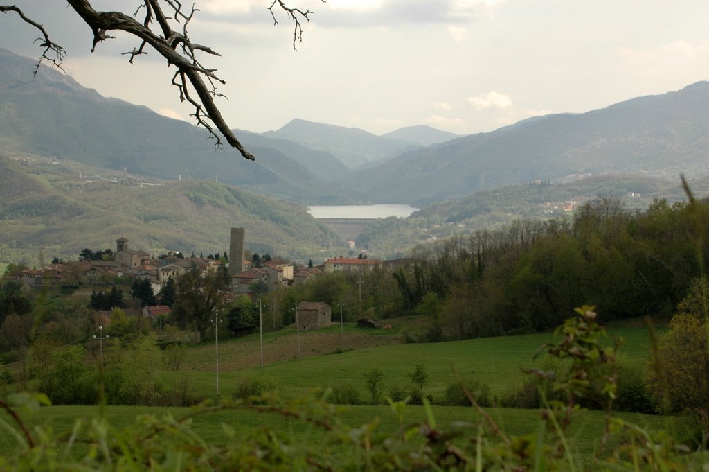 Castel di Casio e il Lago by Gigi Borracci