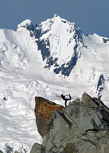 Tantalus Mountain by richphotography.ca