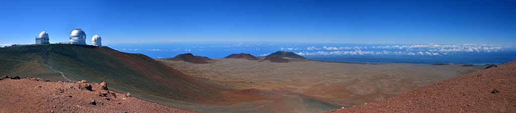 USA, HI, Big Island (Hawai'i). From Mauna Kea summit (4027m). Pano from N to SE by lorenzo piazzi