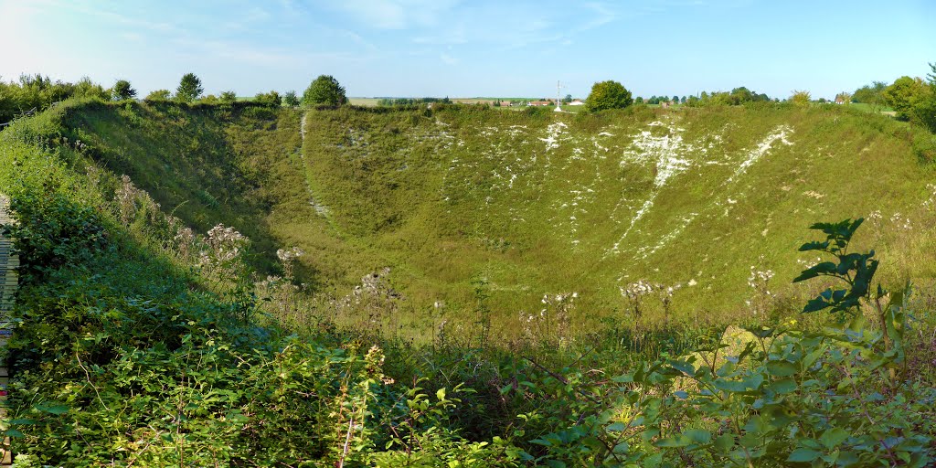 Lochnager Crater, Ovillers-la-Boisselle, France by Stuart Smith