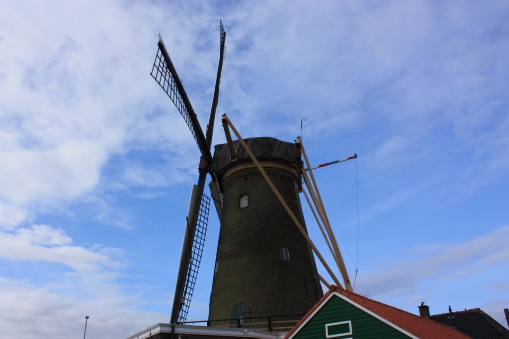 De molen van Spijkenisse - op het Noordeinde (2008) by Dick Slottje