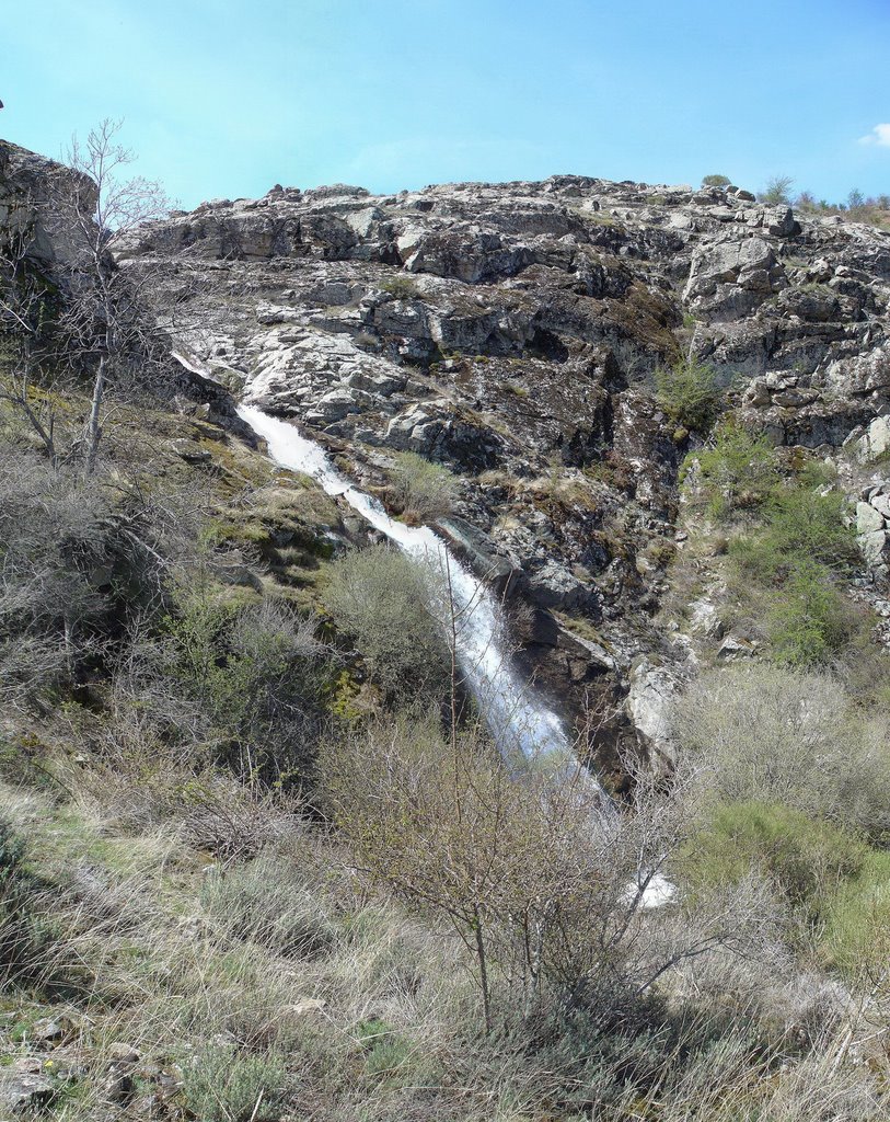 Cascada de Rovellanos. Canencia. by Francisco Criado Alo…