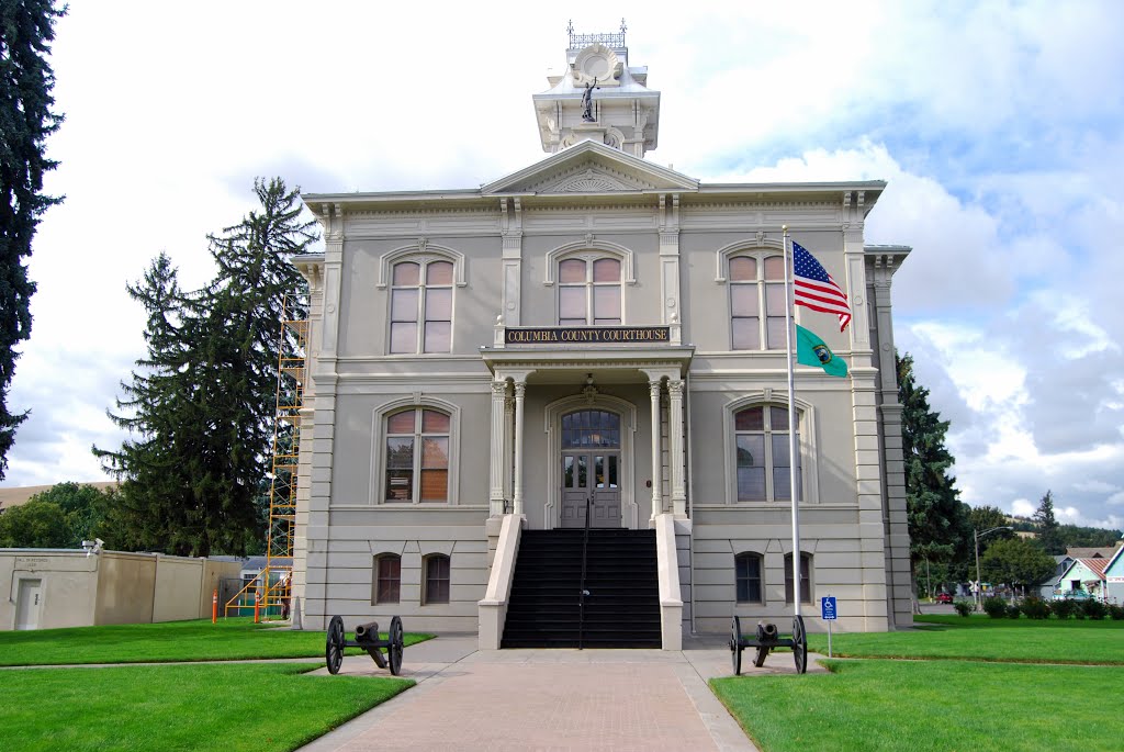 Columbia County Courthouse by Jim Nieland