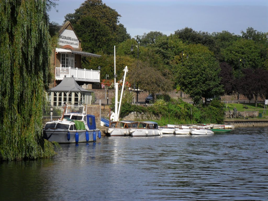 The Thames at Lower Sunbury by GTTravels