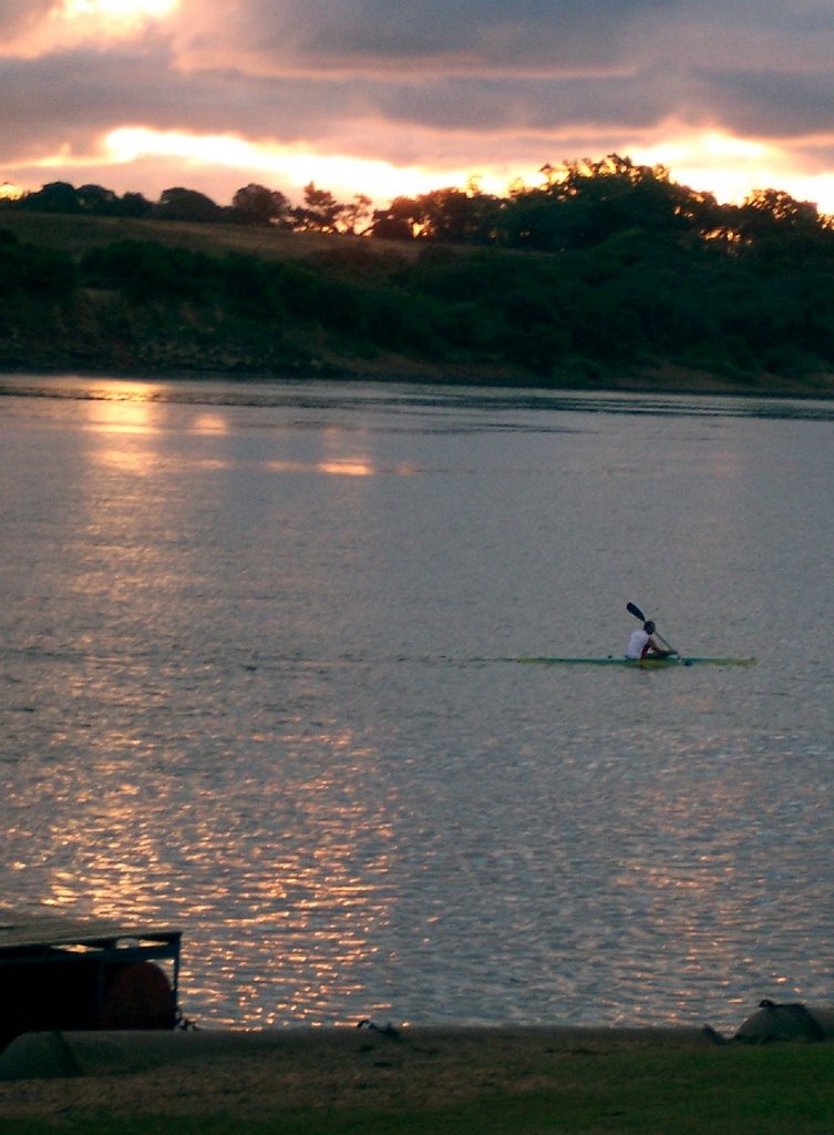 Atardecer en el Remeros by Edmundo Rodríguez Pr…