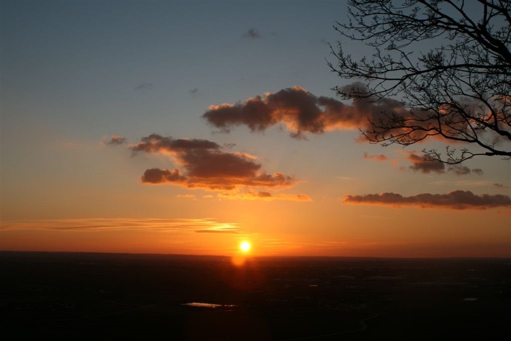 Sonnenuntergang auf dem Bogenberg by renejaci