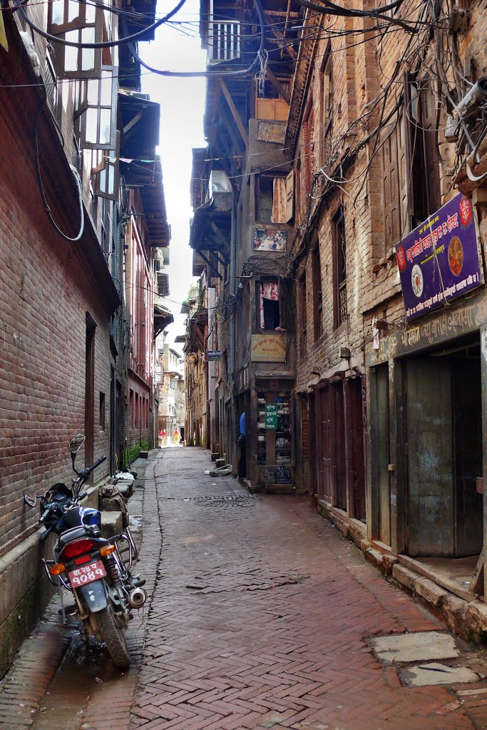 Bhaktapur lane by sunmaya