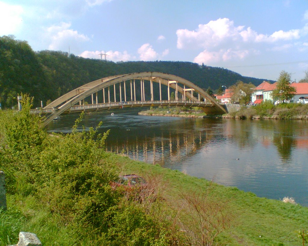 Štěchovice bridge by hoscalek