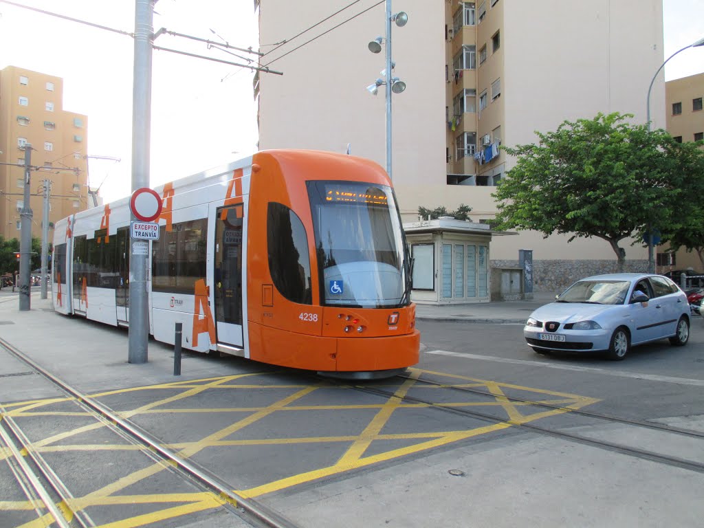 Tram by pintatrenes