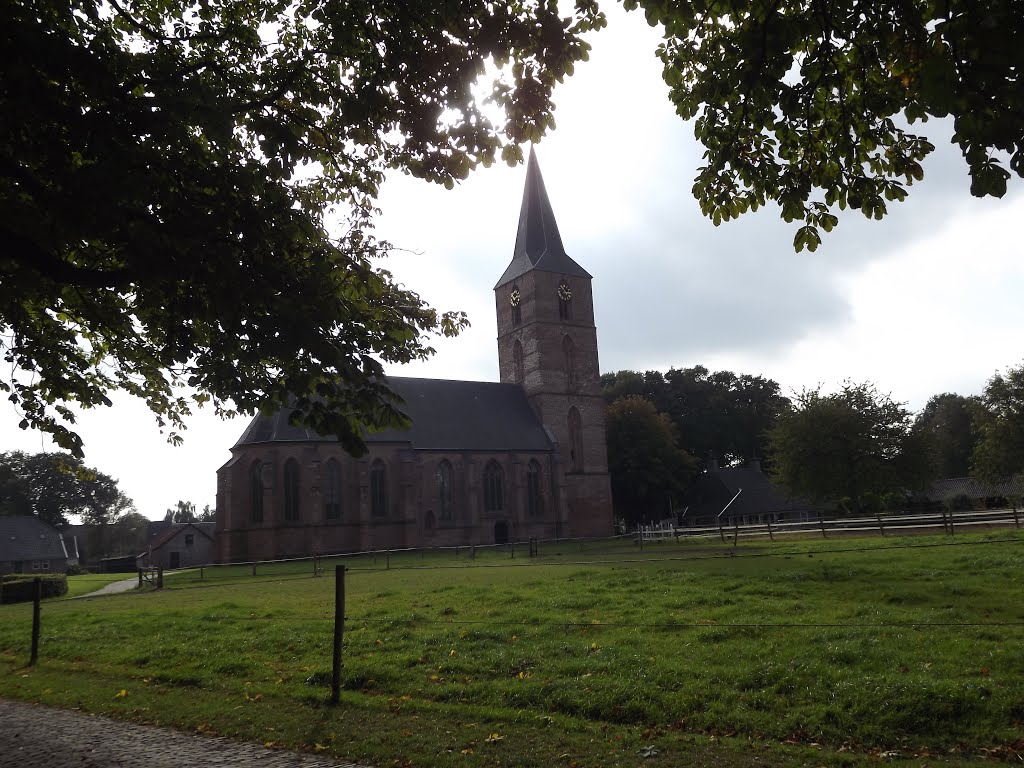 Rolde Jacobuskerk 15e eeuw / 4-10-2013 by PatrickWiekens