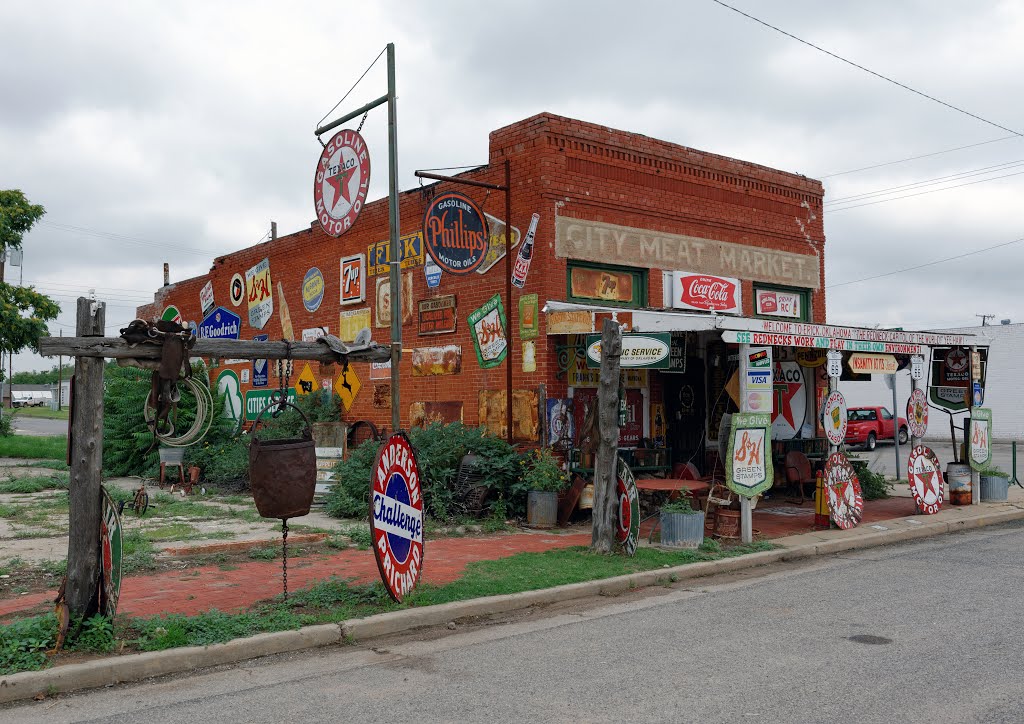 Route 66 Erick Oklahoma by Missoula