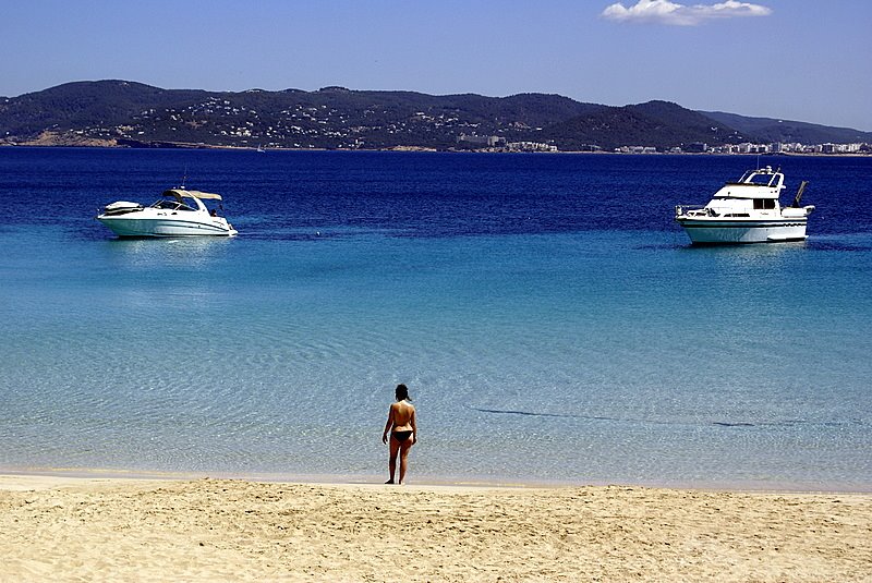 Cala Bassa by Aishaka