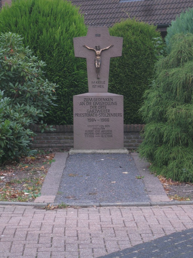 Wegkreuz, Hamscherstraße by Gottfried von Bouillon