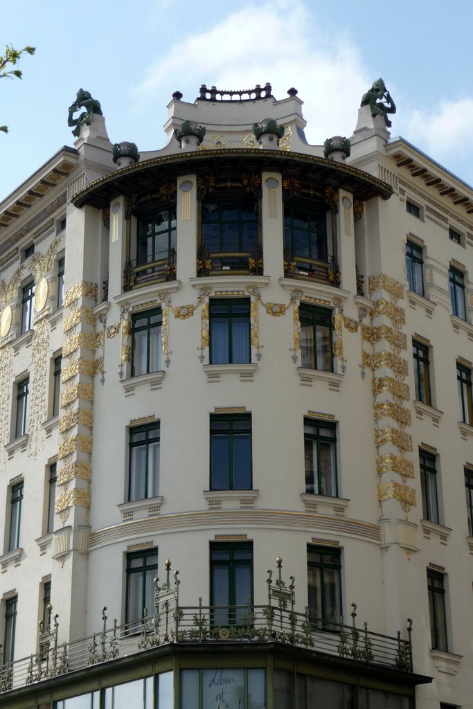 Jugendstilhaus am Naschmarkt Architekt: Otto Wagner by Burkhard Foltz