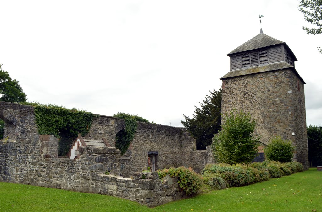 Newtown Montgomeryshire, Ancient St Marys by ♫ Russ Hamer