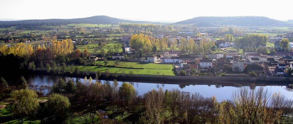 Río Águeda - Ciudad Rodrigo by Francisco José Sánch…