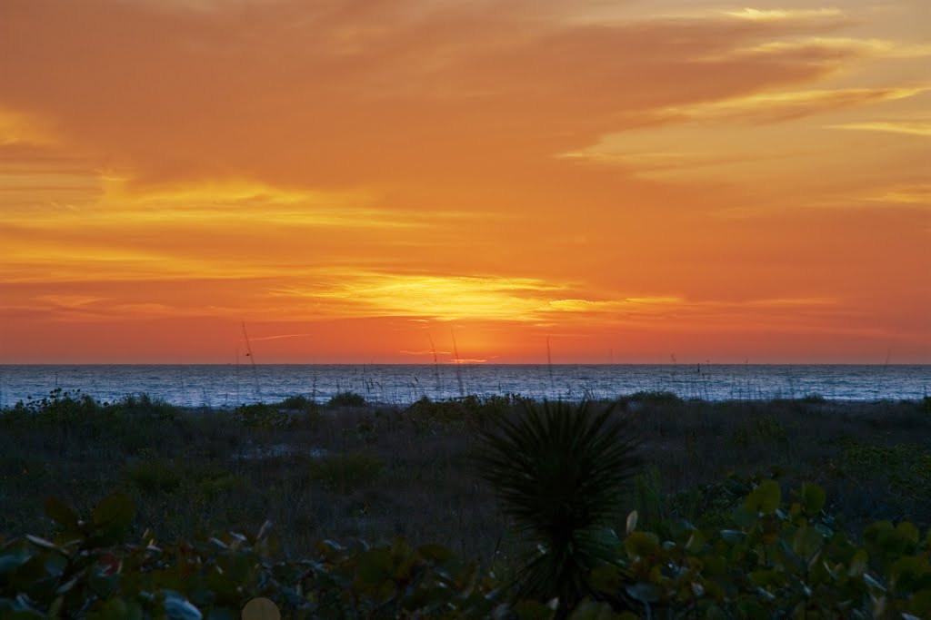 Magnificent Sanibel sunset by kmhpix