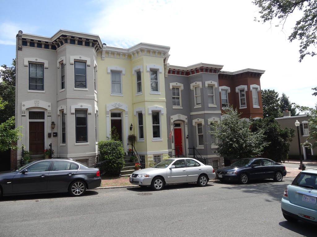 Georgetown neighborhood in Washington. Victorian Houses / Maisons victoriennes by TitTornade