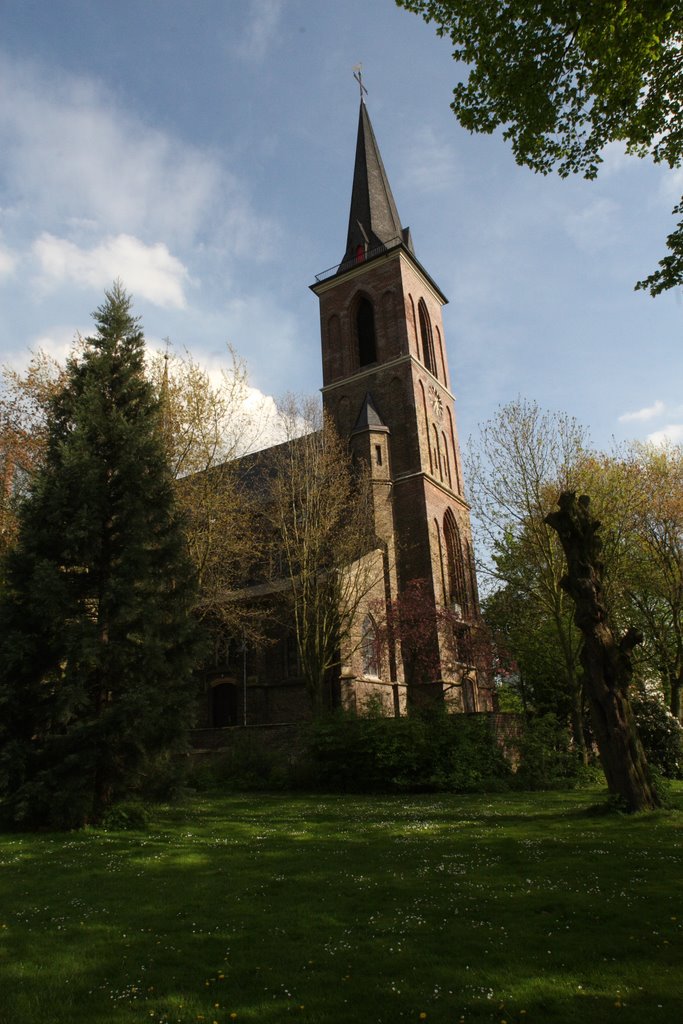 Kirche Alt-Walsum by ollicure