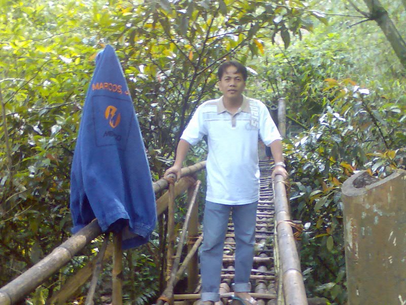 Tam-Awan Village, Bamboo Bridge by jesse_marcos