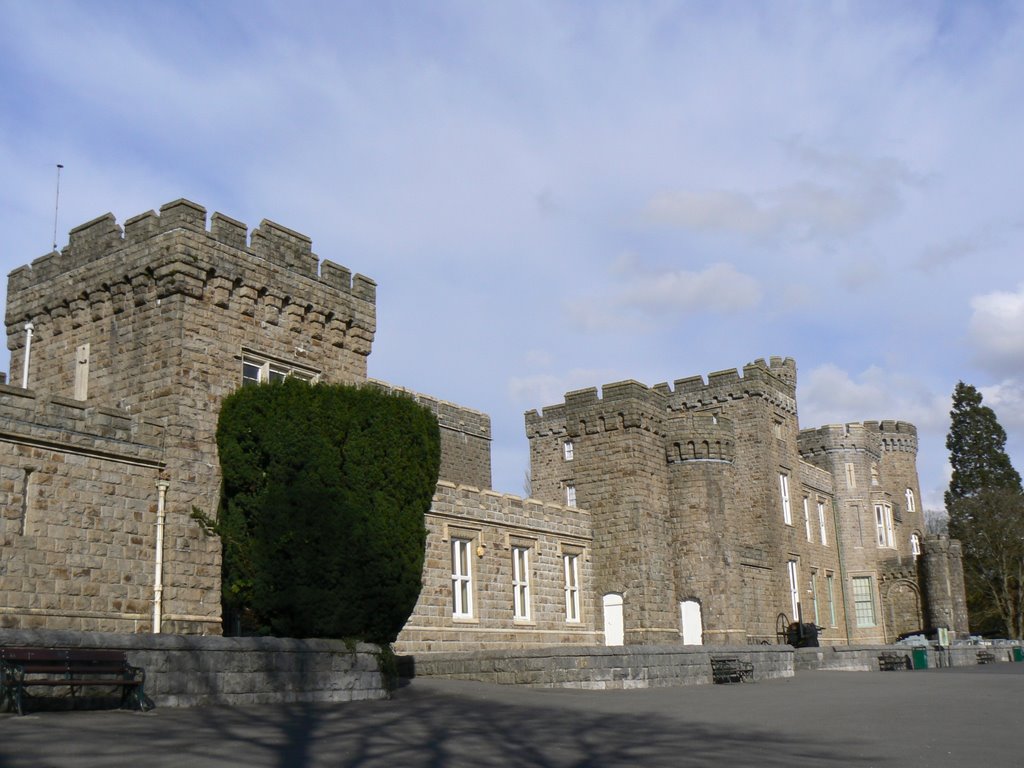 Cyfarthfa Castle by maberr