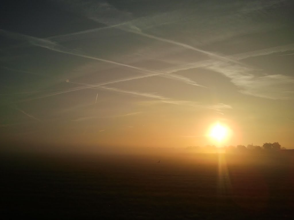 Sunrise (pad door de) Noordschenbuurterpolder by Andre Rietveld