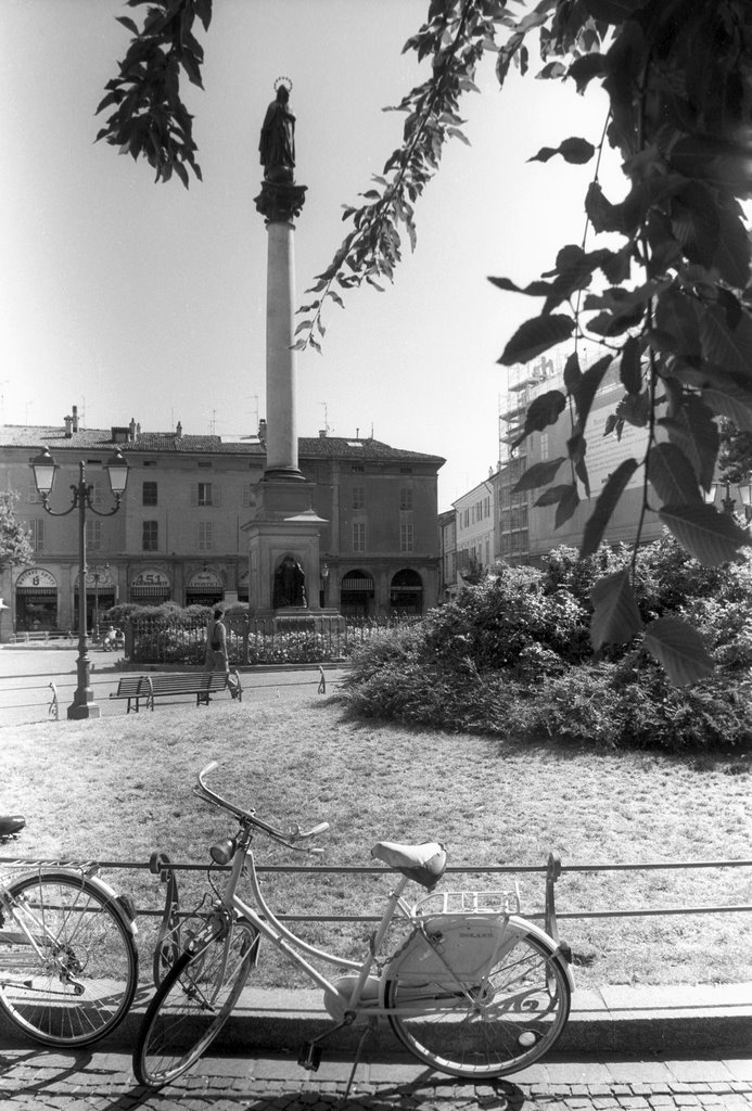 Piacenza: Town Square by scramble