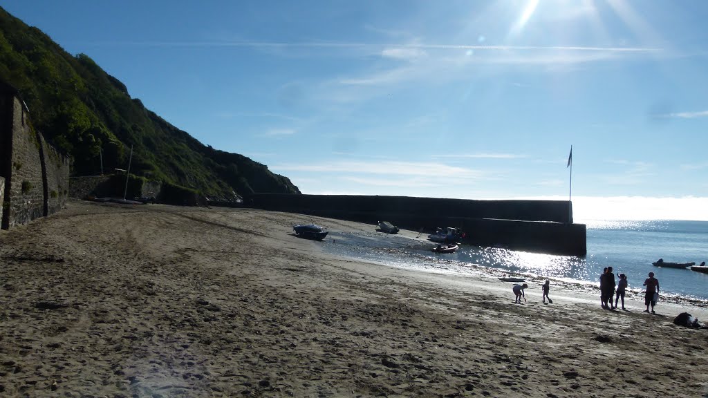 Polkerris Beach, Autumn 2013 by Si-UK