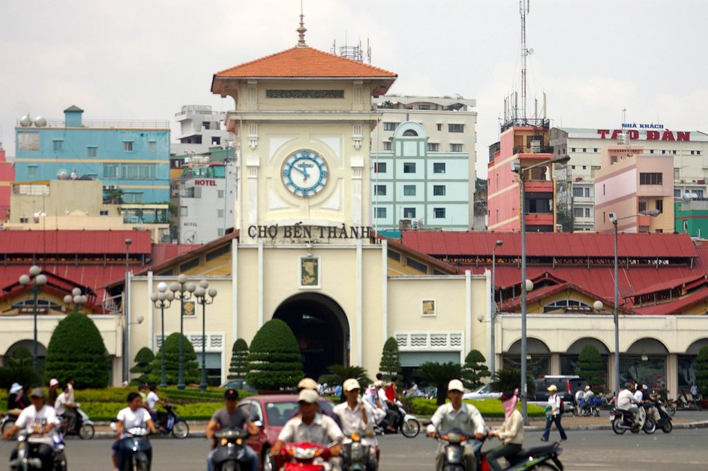 Ben Thanh market, Saigon by Cjewiss