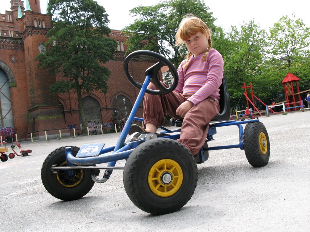 Fiona shredding the playground buggy by peter.saetternissen