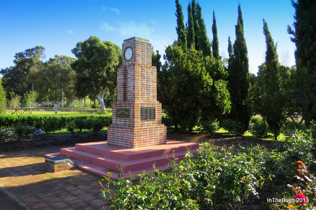 Balingup War Memorial by InTheBush