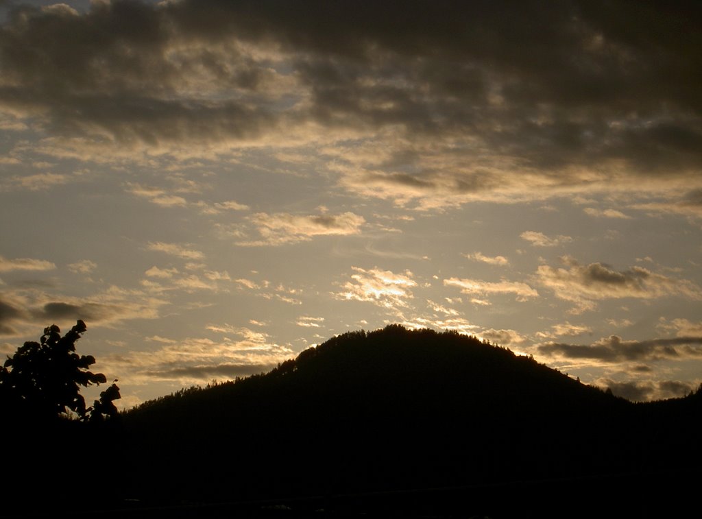 Mt. Bluey in the morning - East GP by kettner