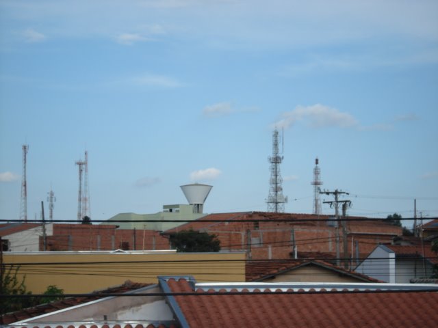 Antenas diversas atrás do Jardim Alvorada - Araras/sp by LPSLPS