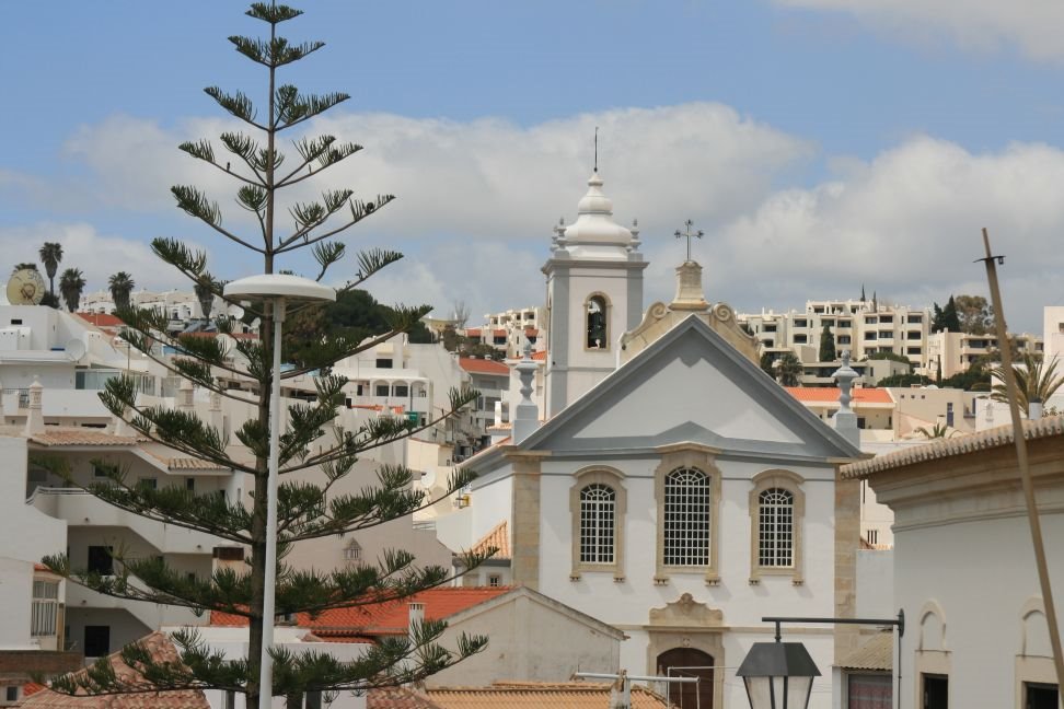 Albufeira old town by Romain Schwartz