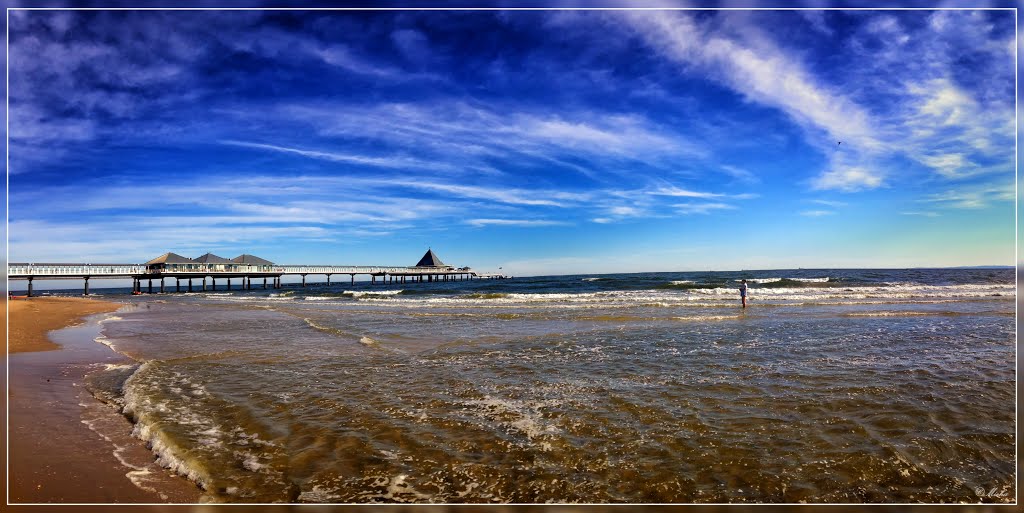 Seebrücke Ostseebad Heringsdorf, 508 meters long, the longest pier in Germany by >| Micha |<