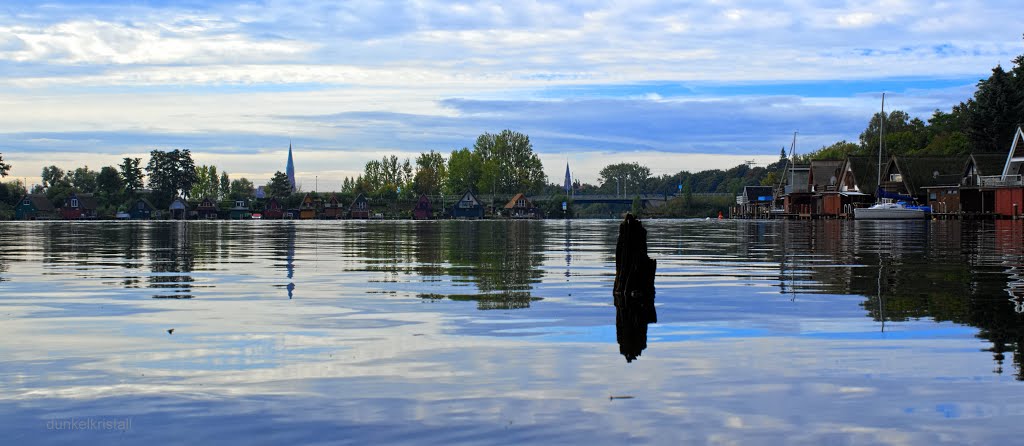 Blaue Stunde by dunkelkristall