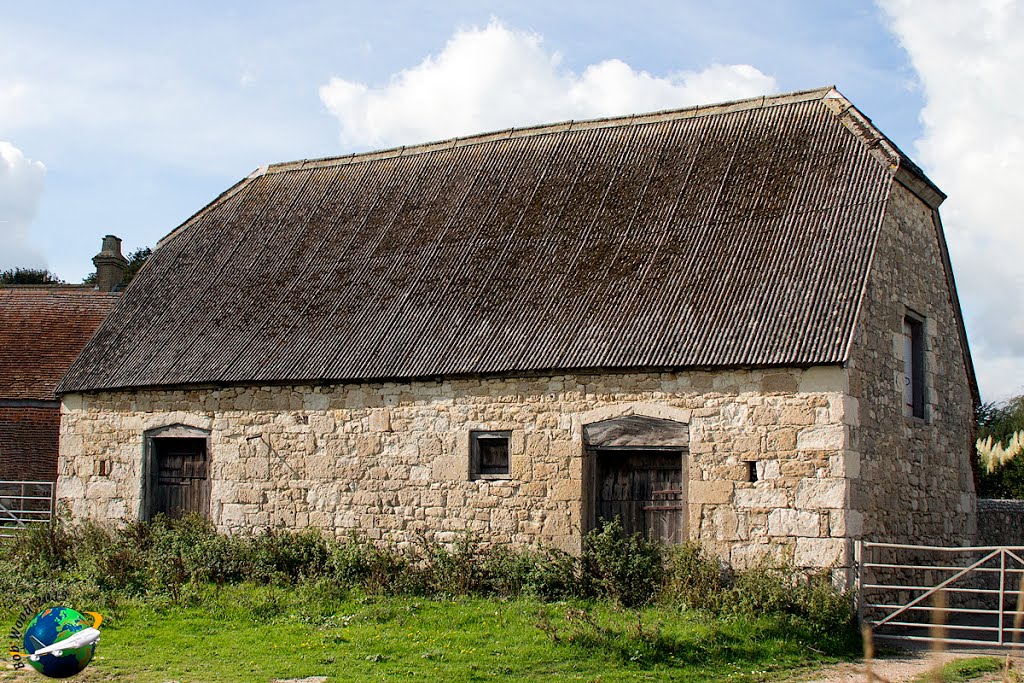 Stable and Hayloft at Bembridge Farmhouse (Grade II Listed) by WanderingUK