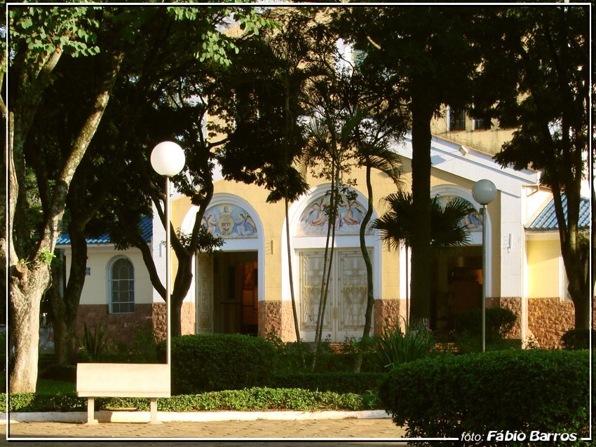 Igreja aparecida- Foto: Fábio Barros (45 mil Fotos de Itapê) (www.cidade3d.uniblog.com.br) by Fábio Barros