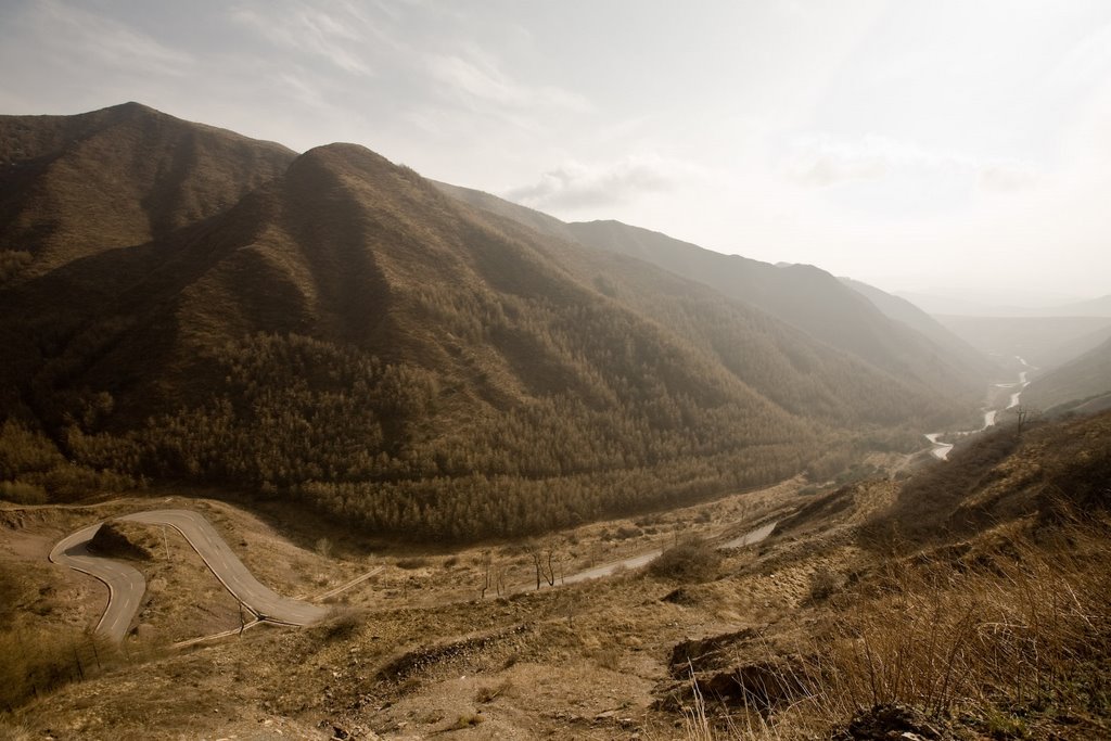 Longde, Guyuan, Ningxia, China by The Longest Way