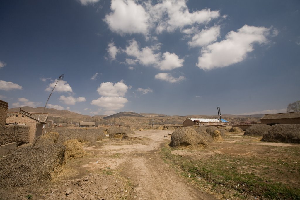 Longde, Guyuan, Ningxia, China by The Longest Way