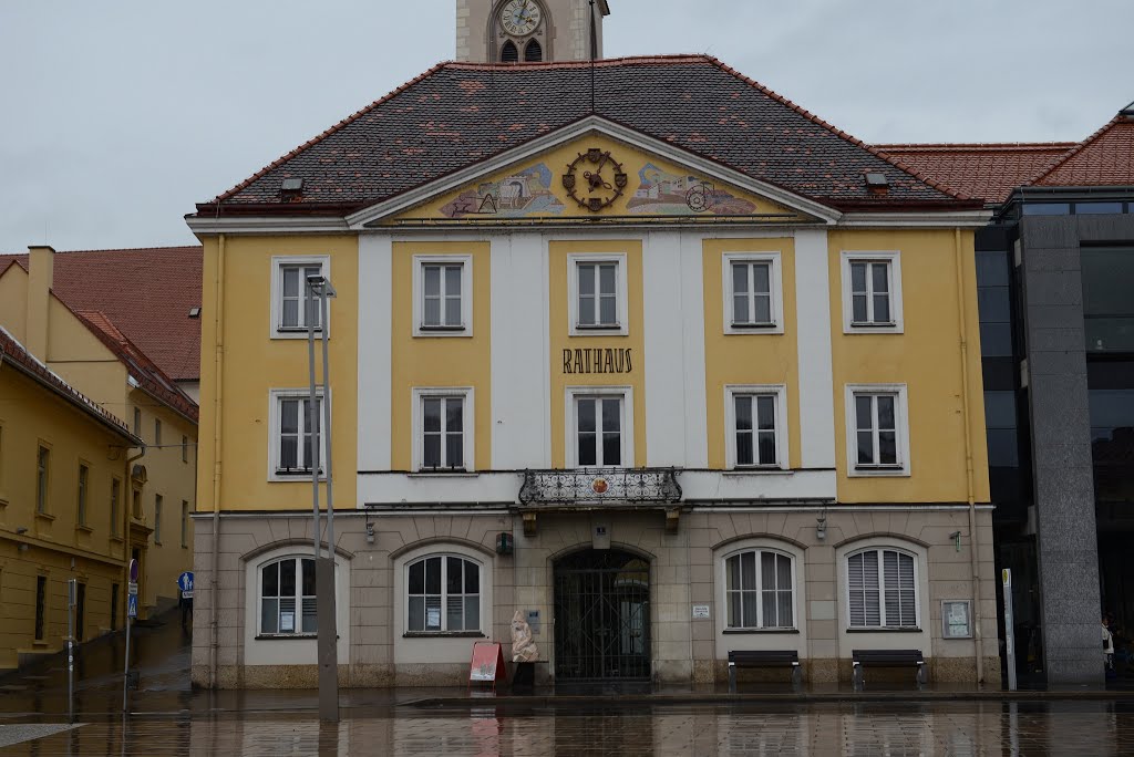 Bruck an der Mur, Koloman-Wallisch-Platz, Rathaus by Manuela Gößnitzer