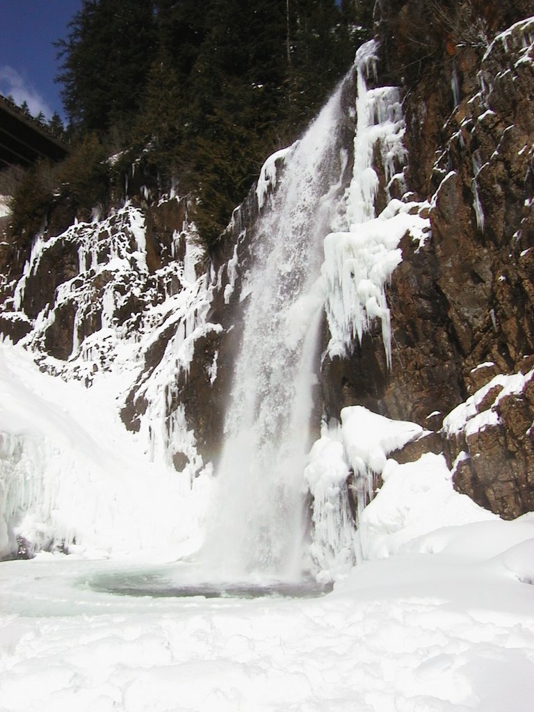 Franklin Falls by Gabriele.Giuseppini