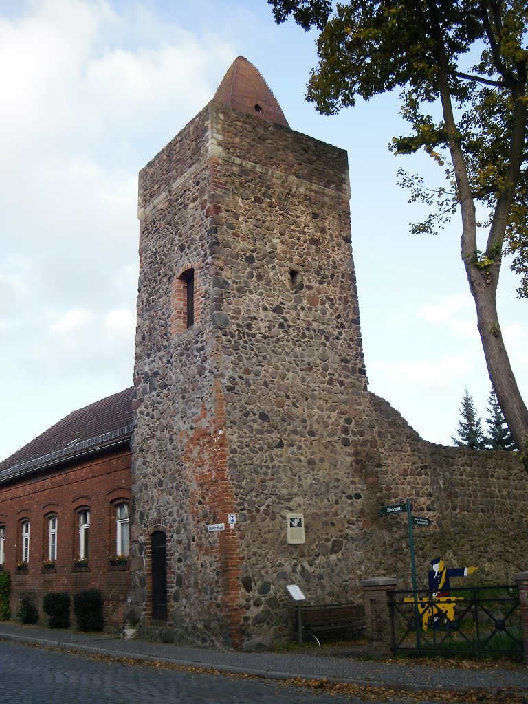 Stadttor in Altlandsberg by Green Island